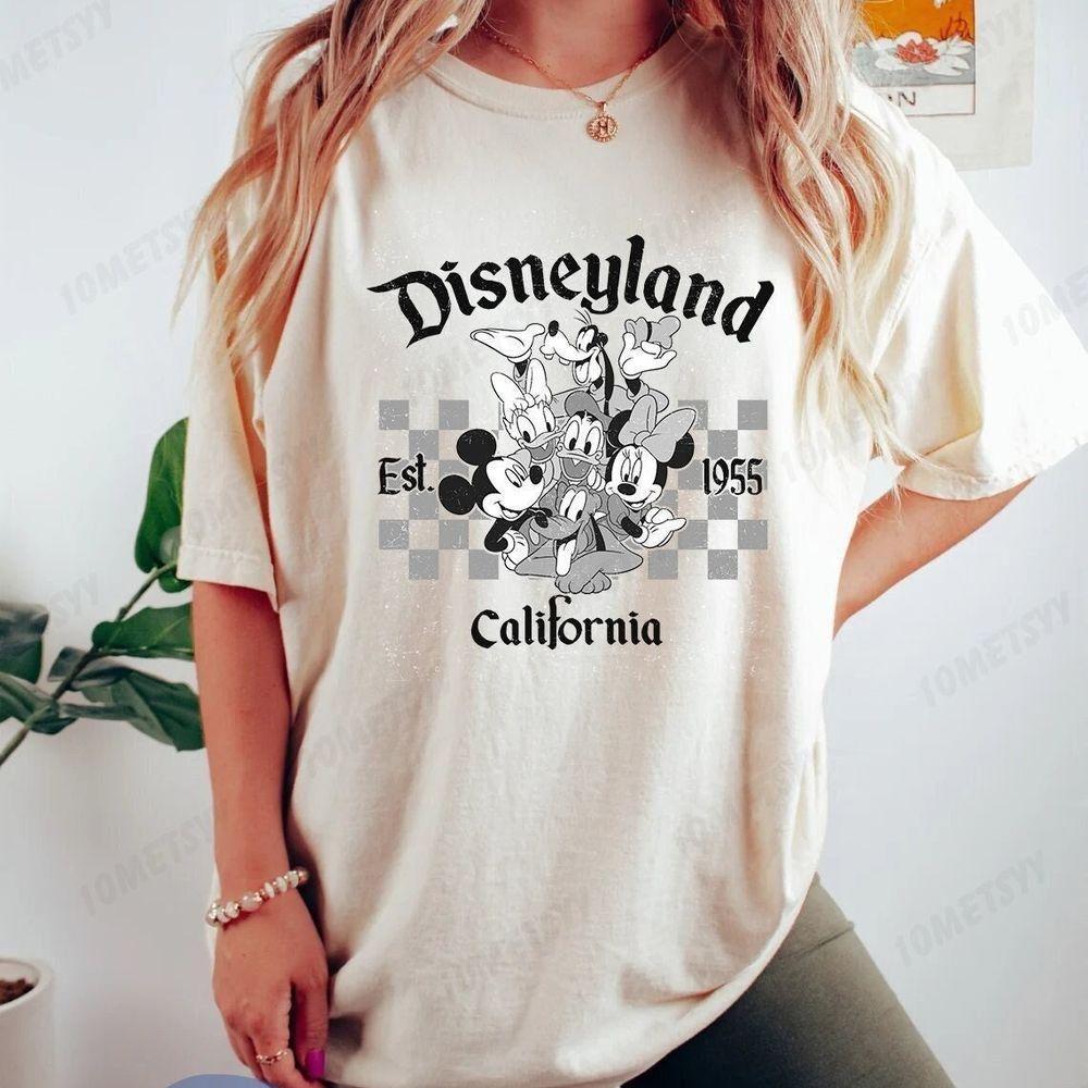 Retro Disneyland California Checkered Vuitino Merch